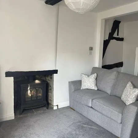 Grade II Listed Cottage - Free Parking Salisbury Exterior photo