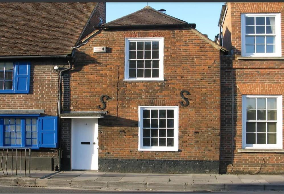 Grade Ii Listed - Free Parking Apartment *