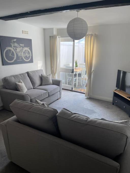 Grade Ii Listed - Free Parking Apartment
